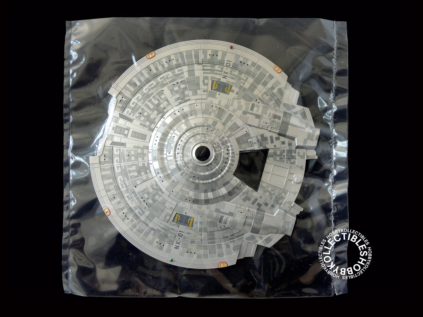 Bandai Star Trek 1/850 Enterprise NX-01 Pre-Painted + Light Up Model Kit