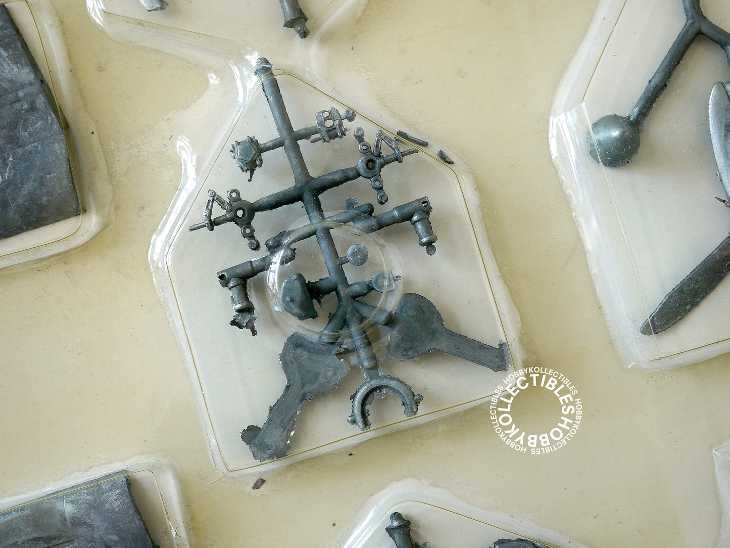 Casadio Gunze 1/48 Spitfire F.XIV E Fighter Metal Model Kit