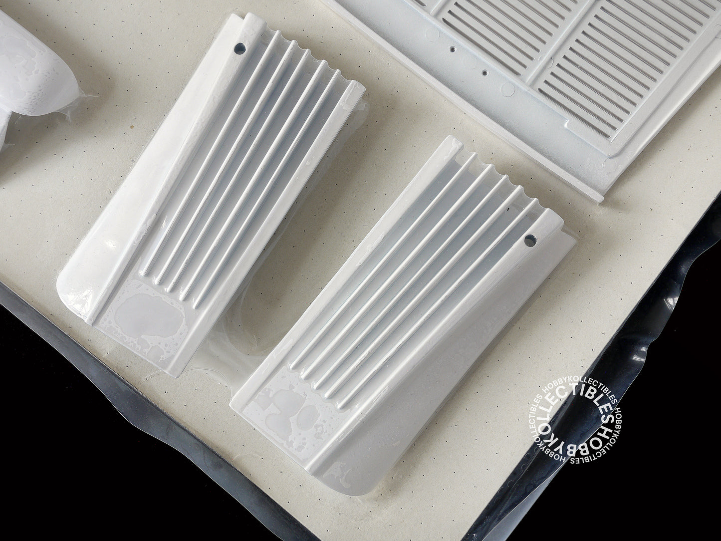 Pocher Rivarossi 1/8 Ferrari Testarossa Spider Metal Body K52 White Color Plastic Model Kit