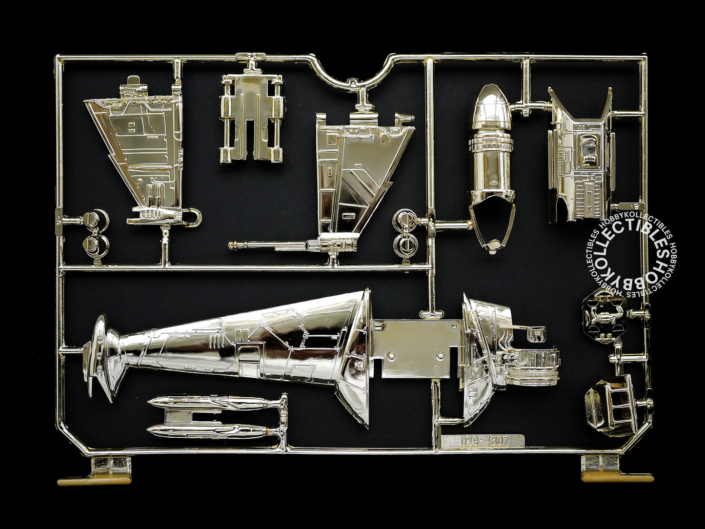 AMT ERTL Star Wars B-Wing Fighter Gold Tone Limited Ed. Model Kit