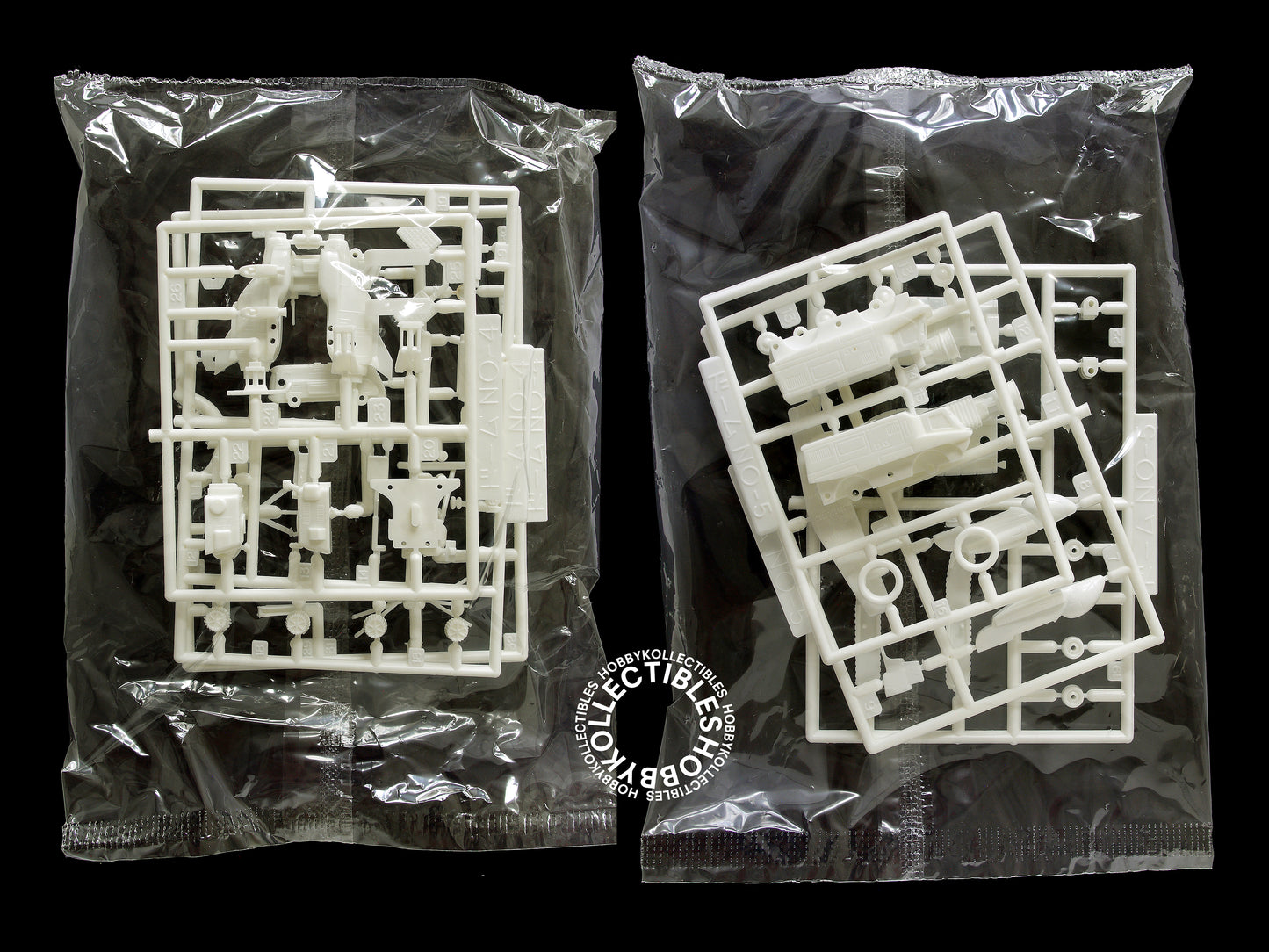 Aoshima UFO Shado Moon 40cm Long Model Kit