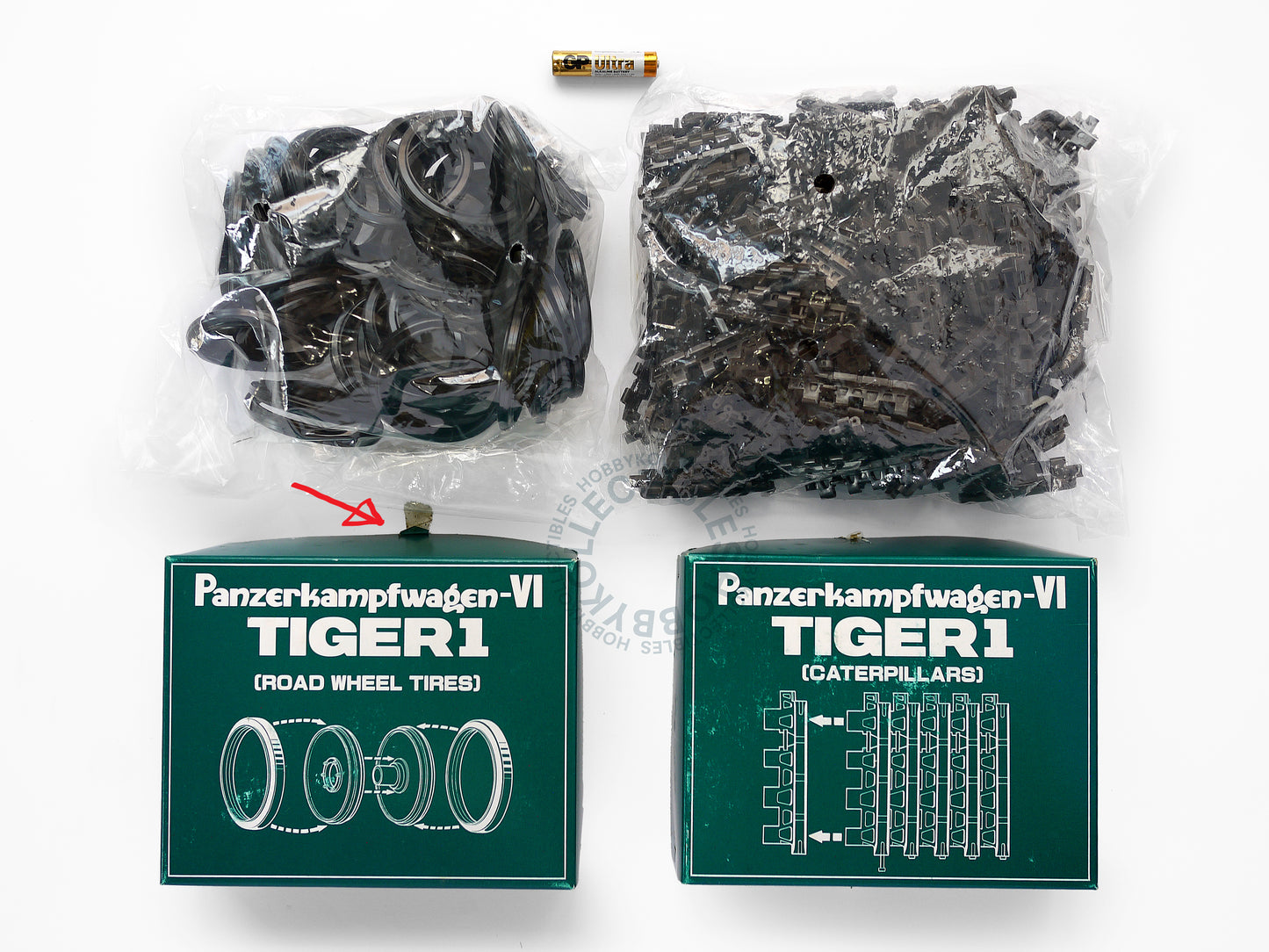 Bandai 1/15 Motorised German Tiger I Tank Remote Control Model KIt