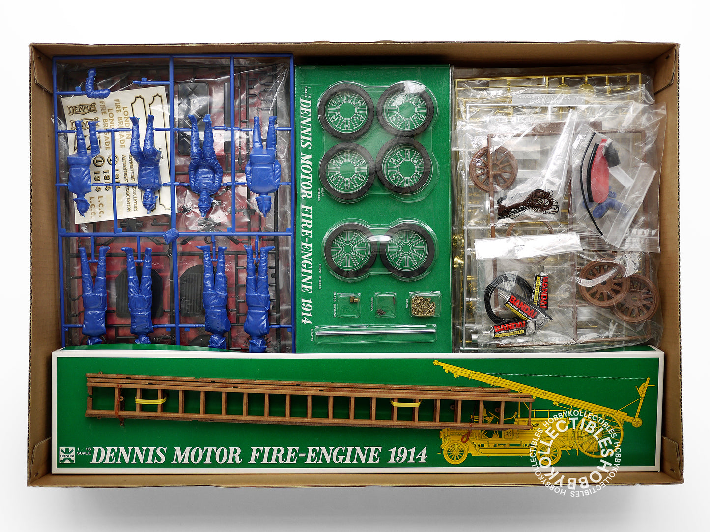 Bandai Vintage 1/16 Dennis Motor Fire-Engine Classic Model Kit