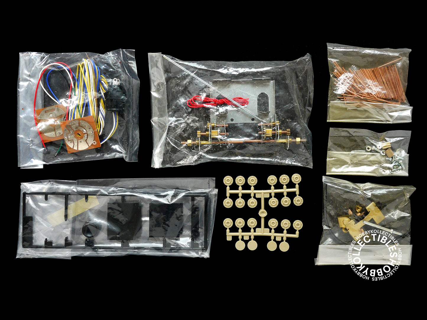 Bandai Vintage 1/24 Motorised King Tiger Remote Tank Model Kit