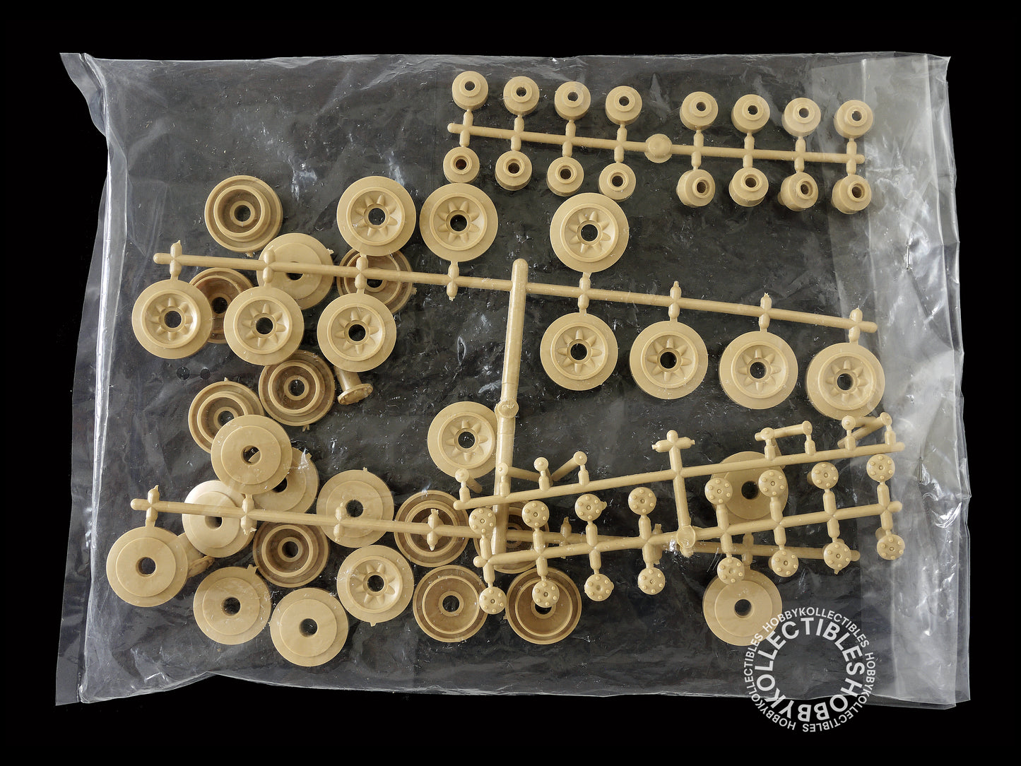Bandai Vintage 1/15 Motorised German Army Assault Gun IV Model Kit