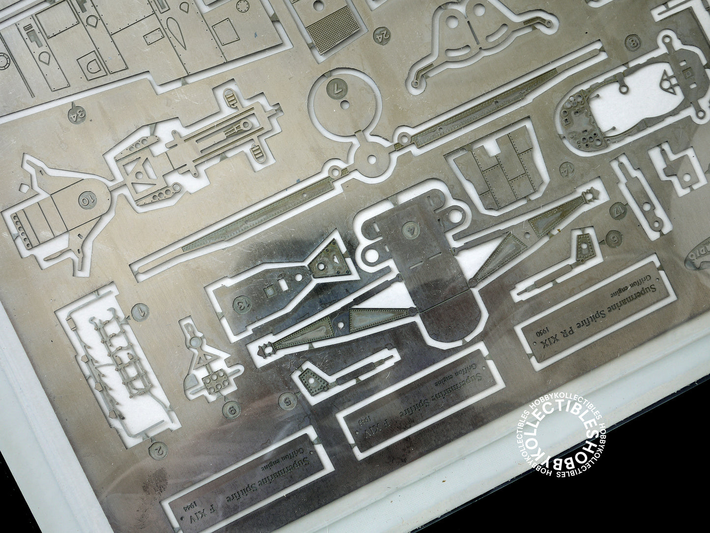 Casadio Gunze 1/48 Spitfire F.XIV E Fighter Metal Model Kit