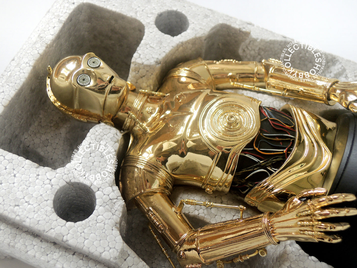 Gentle Giant Star Wars C-3PO Gold Plated Collectible Mini Bust USED