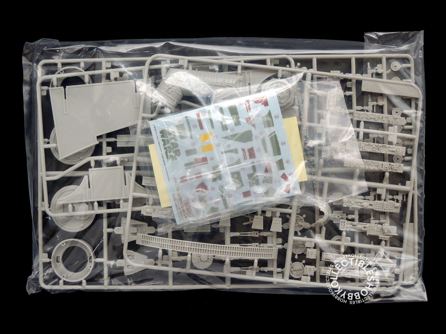 FineMolds Star Wars 1/144 Millennium Falcon SW-11 Model Kit