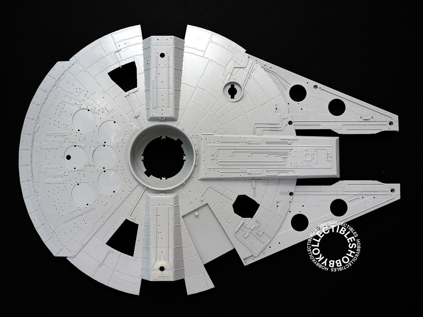 FineMolds Star Wars 1/72 Millennium Falcon SW-6 Model Kit
