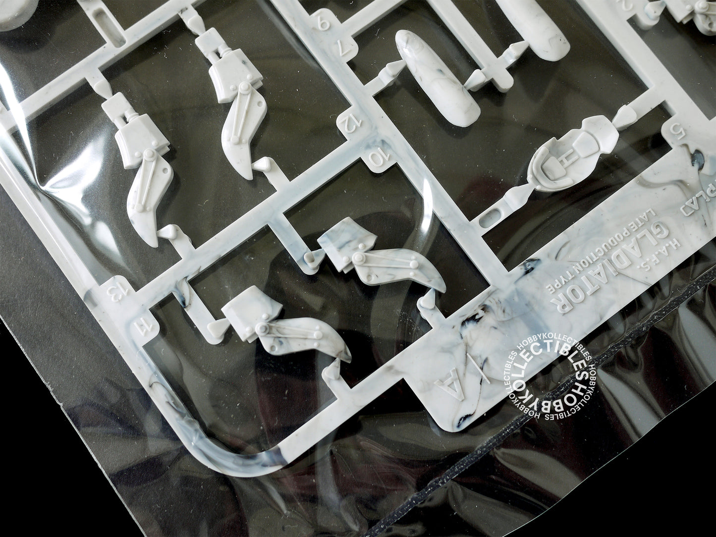 Kaiyodo Ma.K 1/35 Marble Q Mecha Gladiator Limited Edition Model Kit