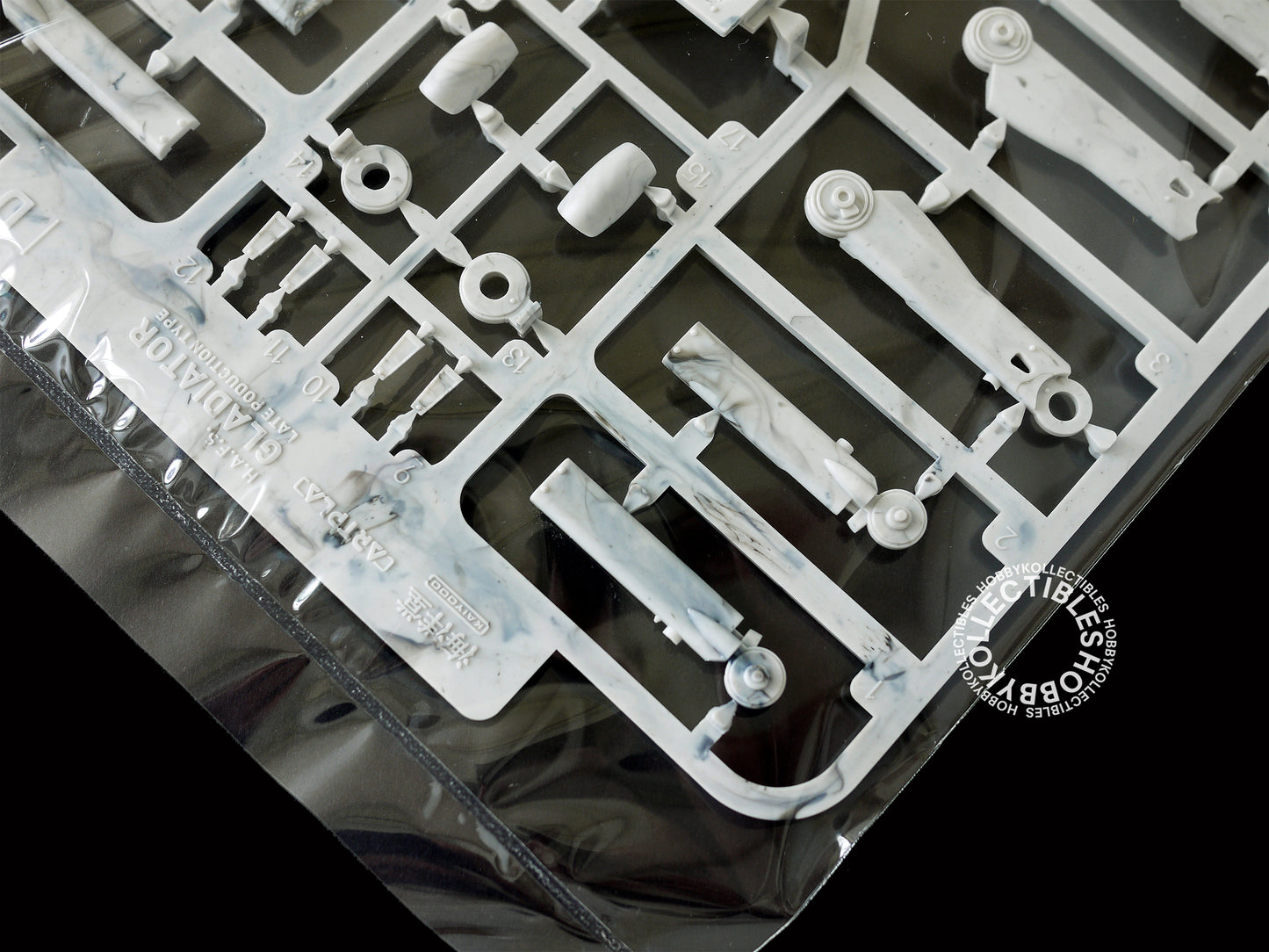Kaiyodo Ma.K 1/35 Marble Q Mecha Gladiator Limited Edition Model Kit
