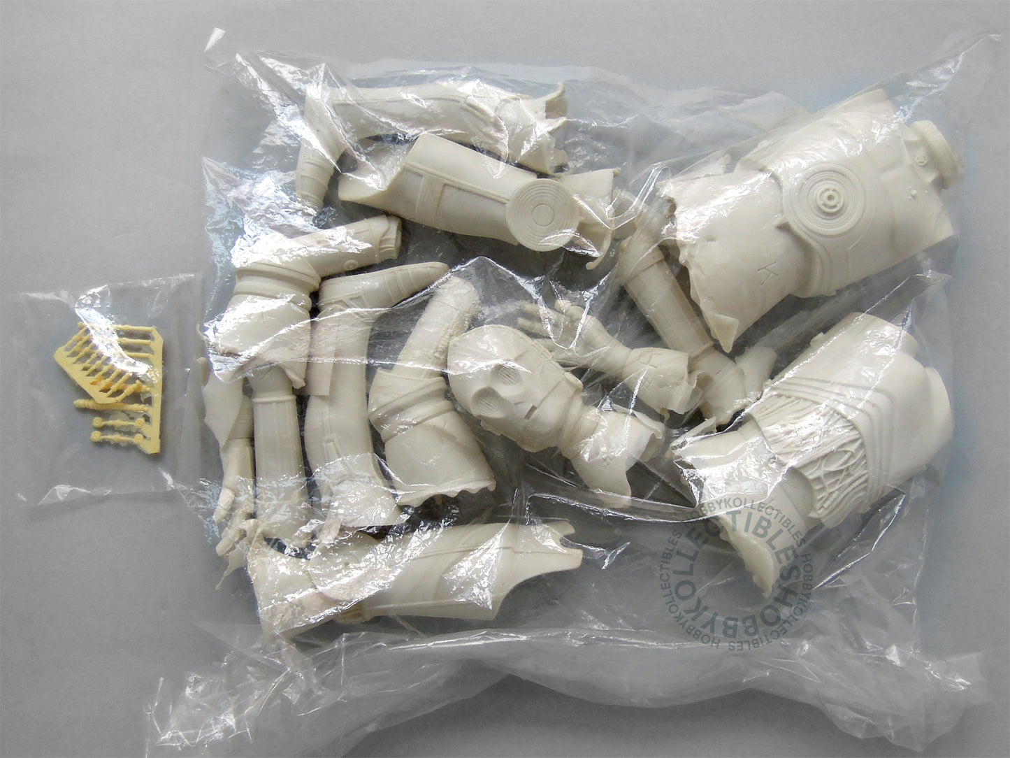Kaiyodo Vintage Star Wars 1/6 C-3PO Vinyl model kit Rare
