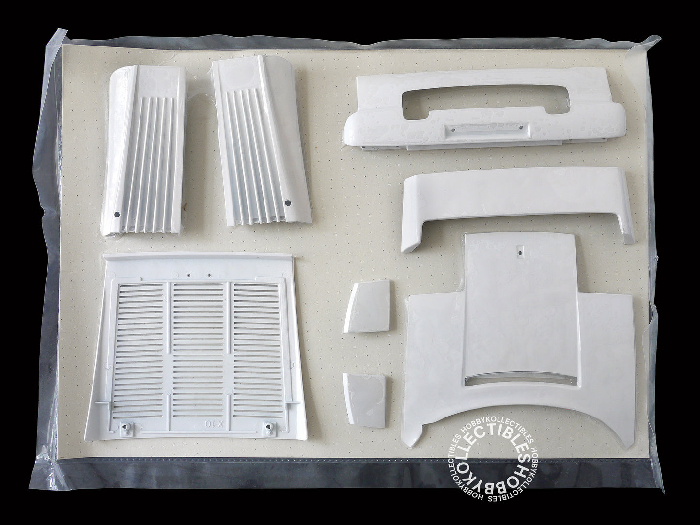 Pocher Rivarossi 1/8 Ferrari Testarossa Spider Metal Body K52 White Color Plastic Model Kit