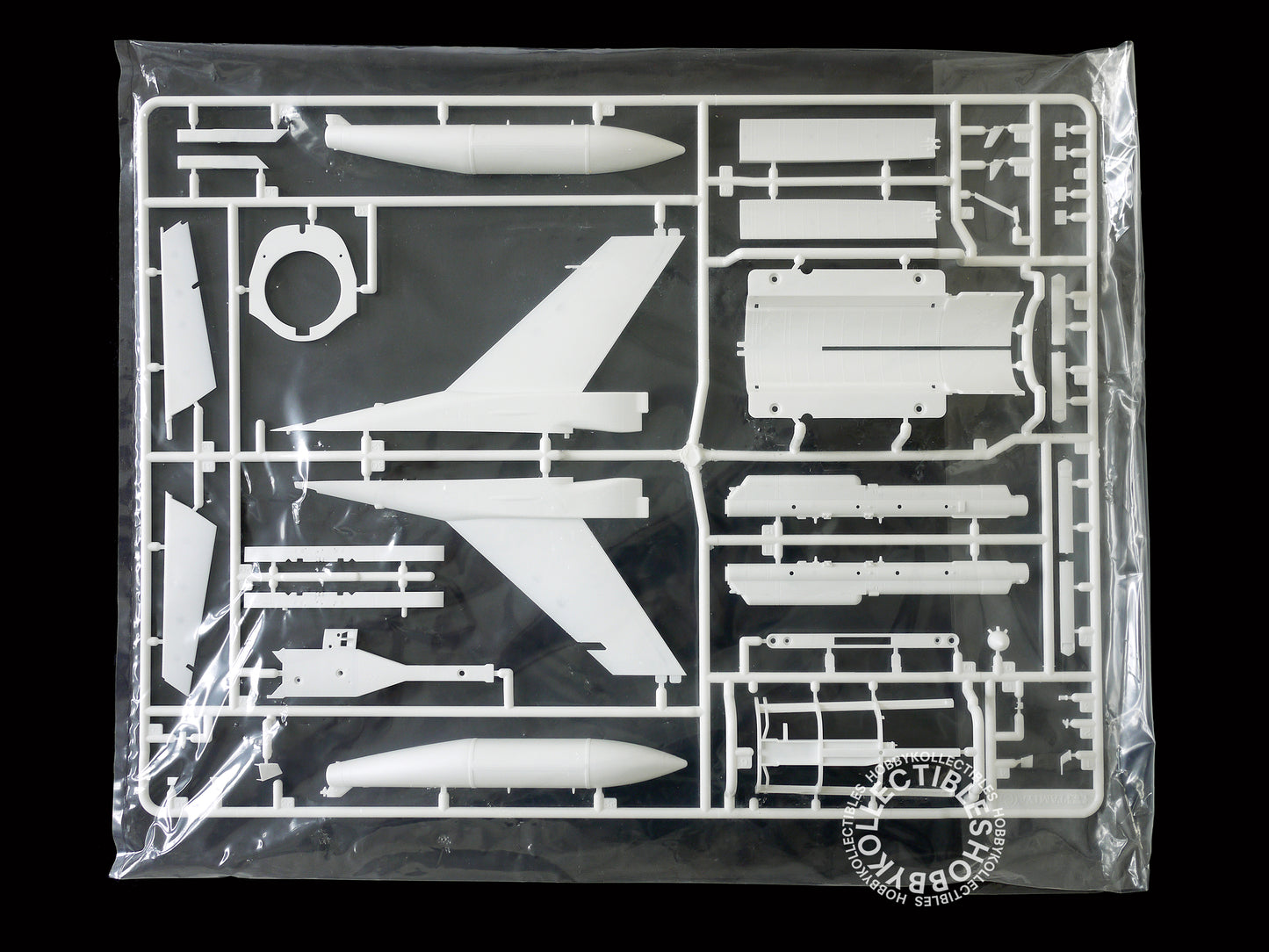 Tamiya 1/32 USAF F-16C Thunderbirds Fighting Falcon Model Kit