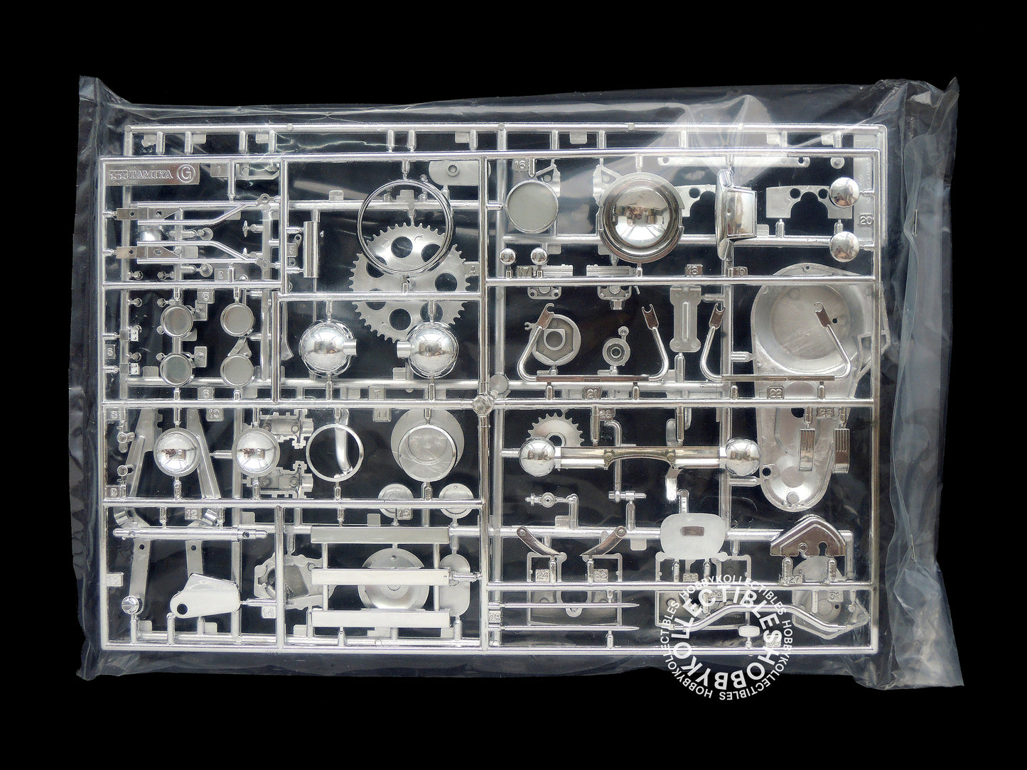 Tamiya Vintage 1/6 Harley Davidson FLH1200 Motorcycle Model Kit