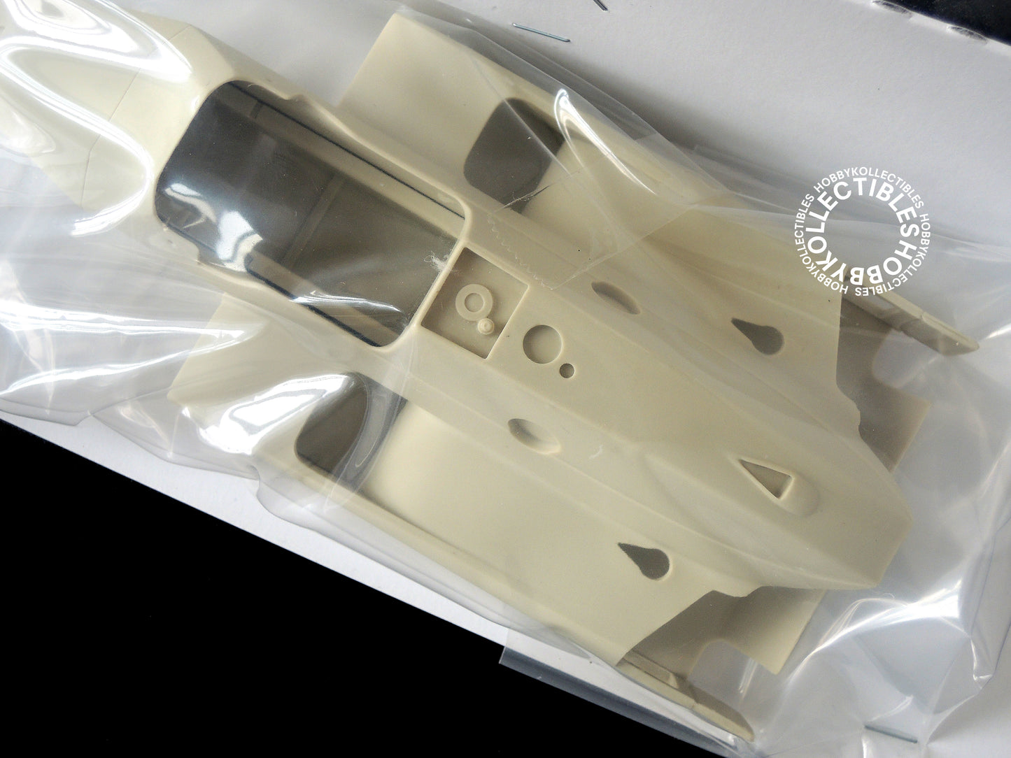 Studio 27 1/20 Lotus 93T F1 Racing Car Model kit BONUS