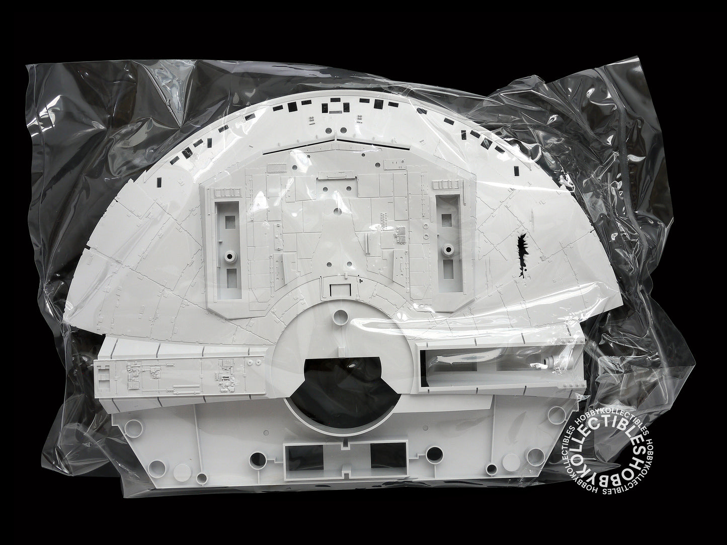 Bandai Star Wars 1/72 Millennium Falcon Premium Version w/ LED Lights Model Kit