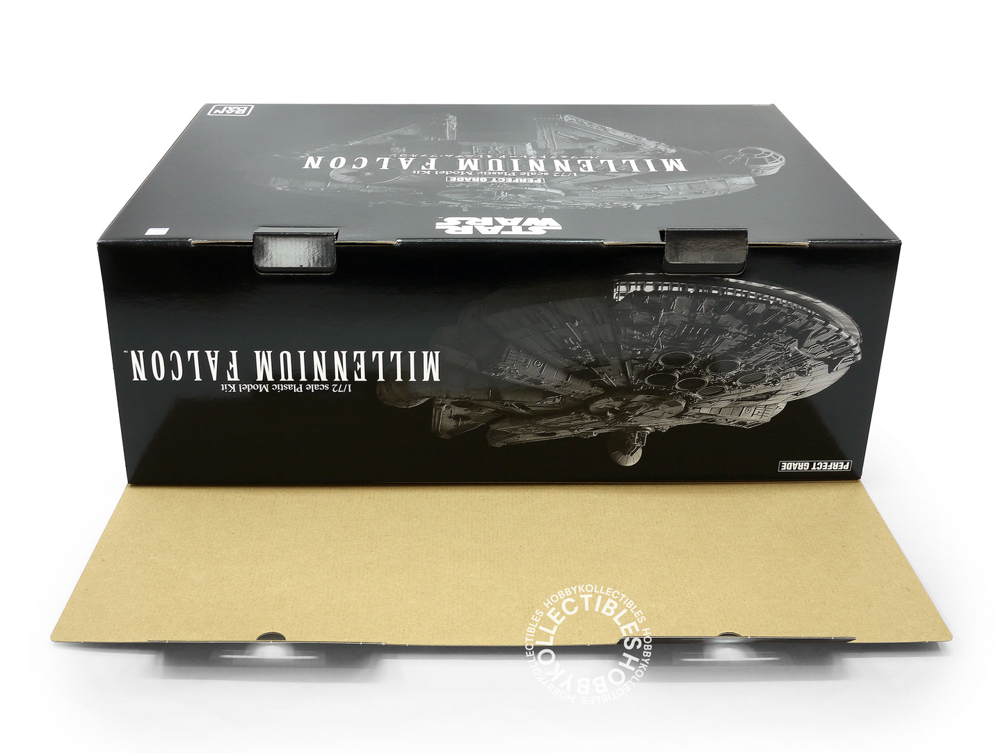 Bandai Star Wars 1/72 Millennium Falcon Premium Version w/ LED Lights Model Kit