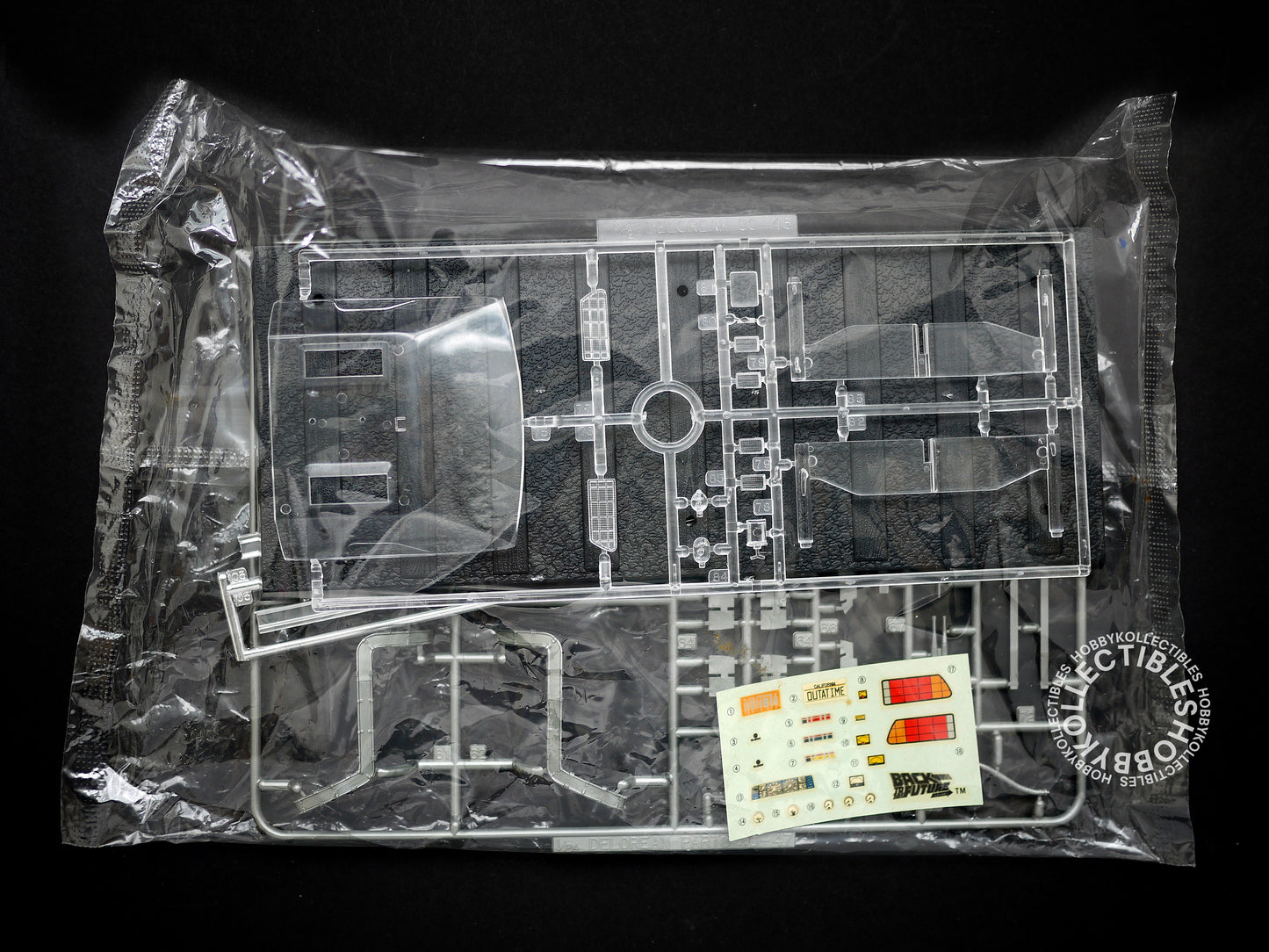 Aoshima 1/24 Back to the Future Car Part III Last Type Doc Brown’s DeLorean Plastic Model Kit