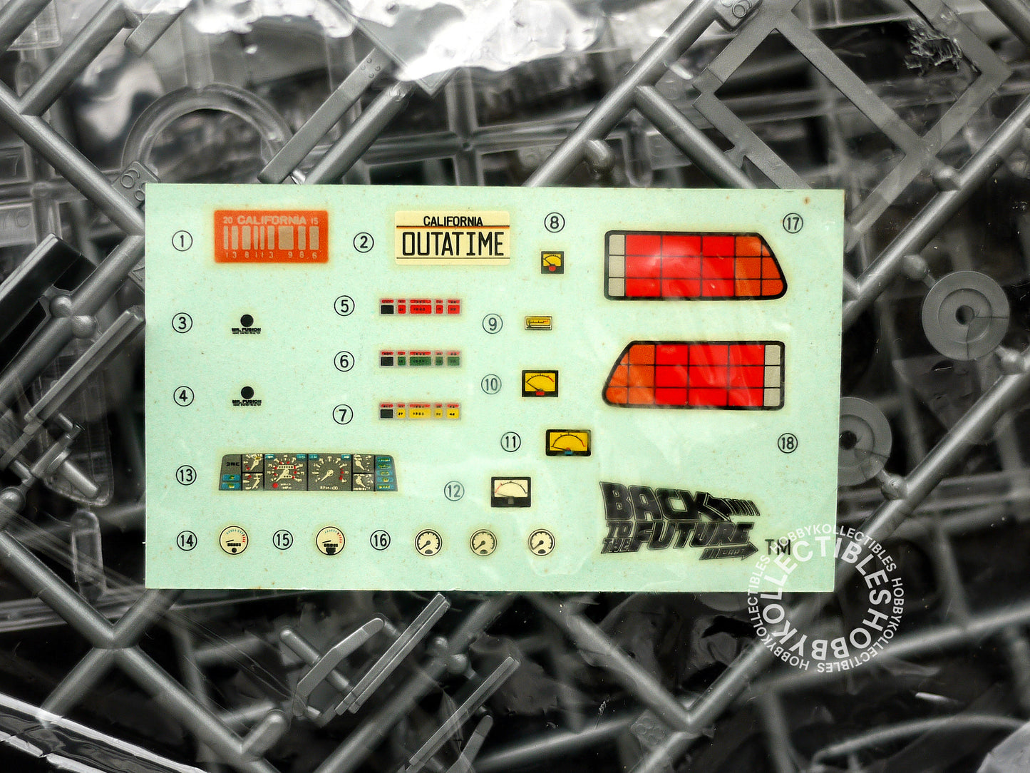 Aoshima 1/24 Back to the Future Car Part III Type Doc Brown’s DeLorean Plastic Model Kit