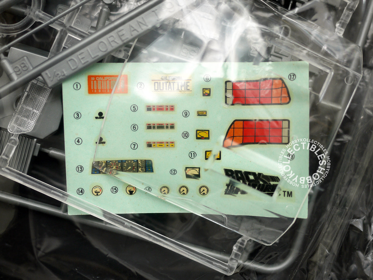 Aoshima 1/24 Back to the Future Car Part I Type Doc Brown’s DeLorean Plastic Model Kit