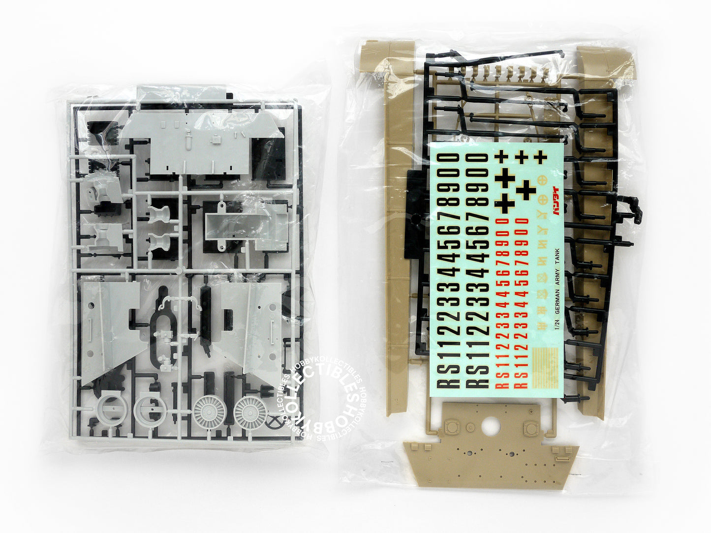 Bandai Vintage 1/24 Motorised King Tiger Remote Tank Model Kit