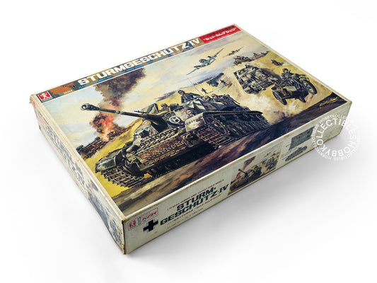Bandai Vintage 1/15 Motorised German Army Assault Gun IV Model Kit