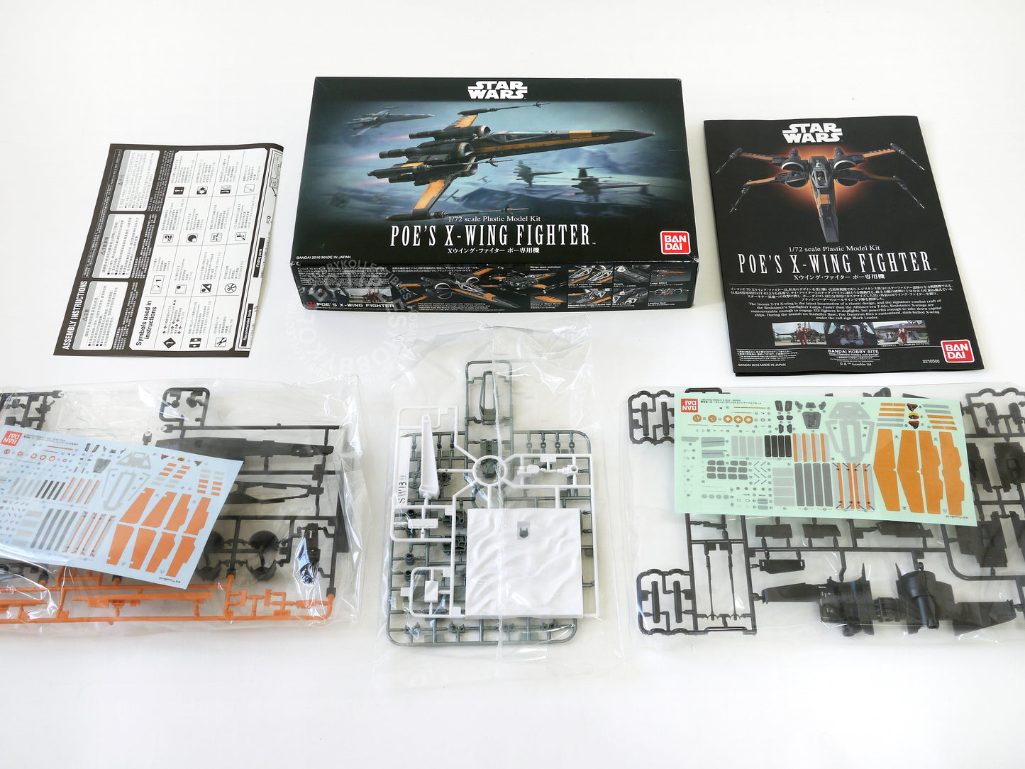 Bandai Star Wars 1/72 POE's X-Wing T70 StarFighter Model Kit