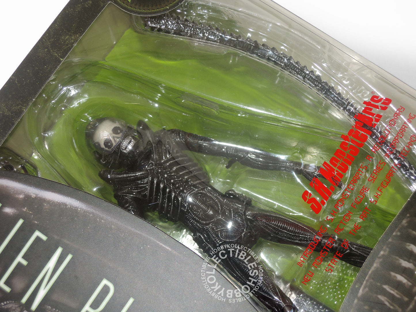 Bandai Tamashi Nations S.H. Monster Arts Movable 7" Alien Big Chap Action Figure Toy
