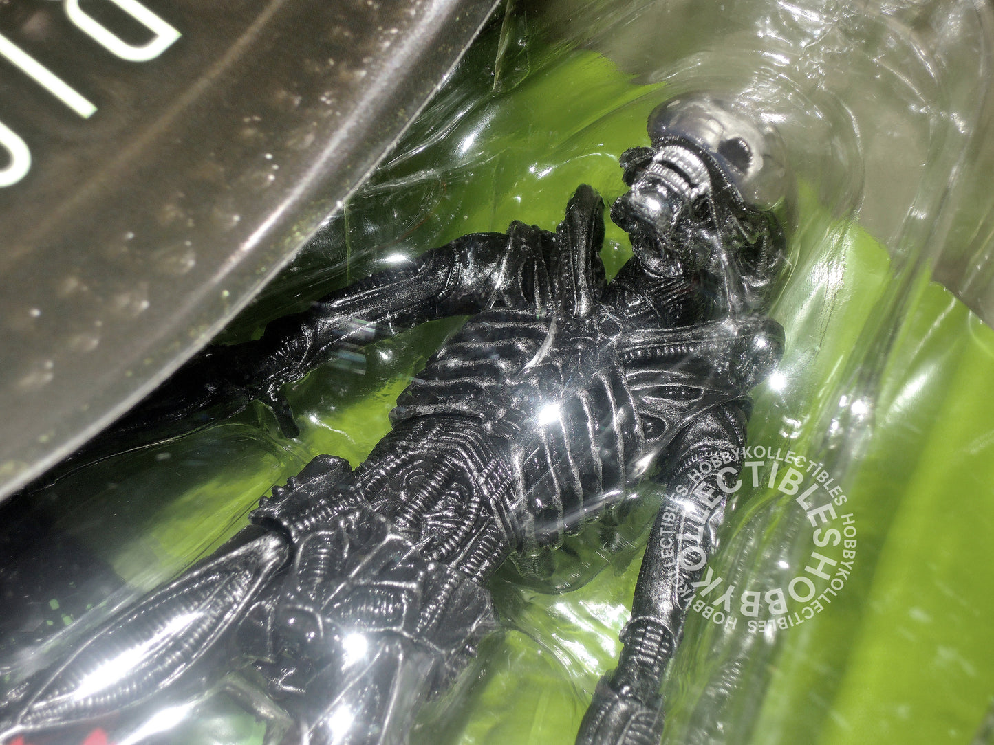 Bandai Tamashi Nations S.H. Monster Arts Movable 7" Alien Big Chap Action Figure Toy