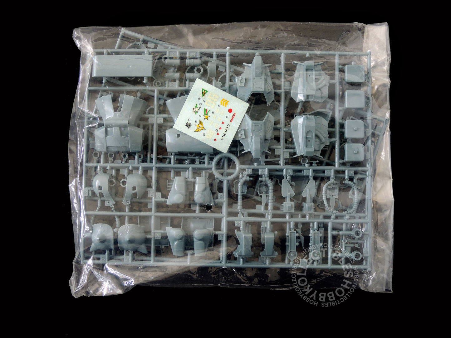 Bandai 1/144 Gundam Mobile Suit MS-6R Zaku II Vintage Plastic Model Kit