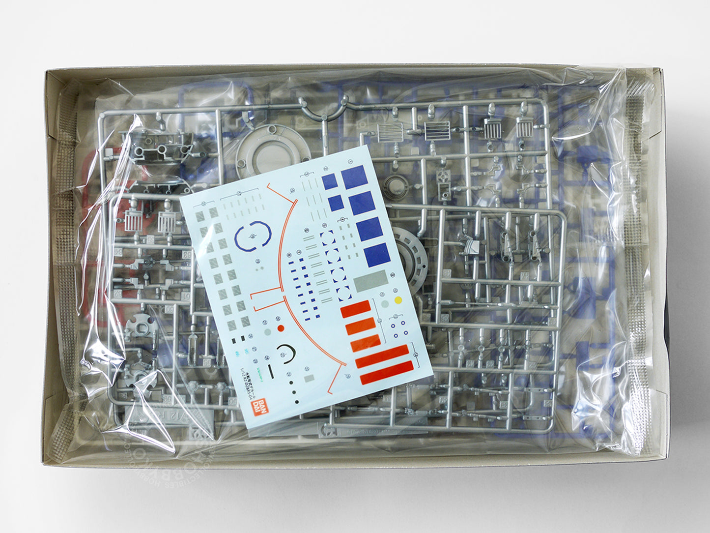 Bandai Star Wars 1/12 R2-D2 & R5-D4 Plastic Model Kit