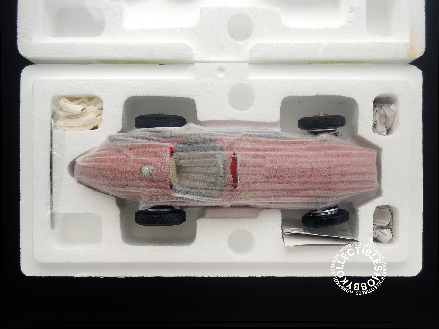 CMC 1/18 Ferrai 500 F2 M-056 Diecast Model Car (Minor Issue)