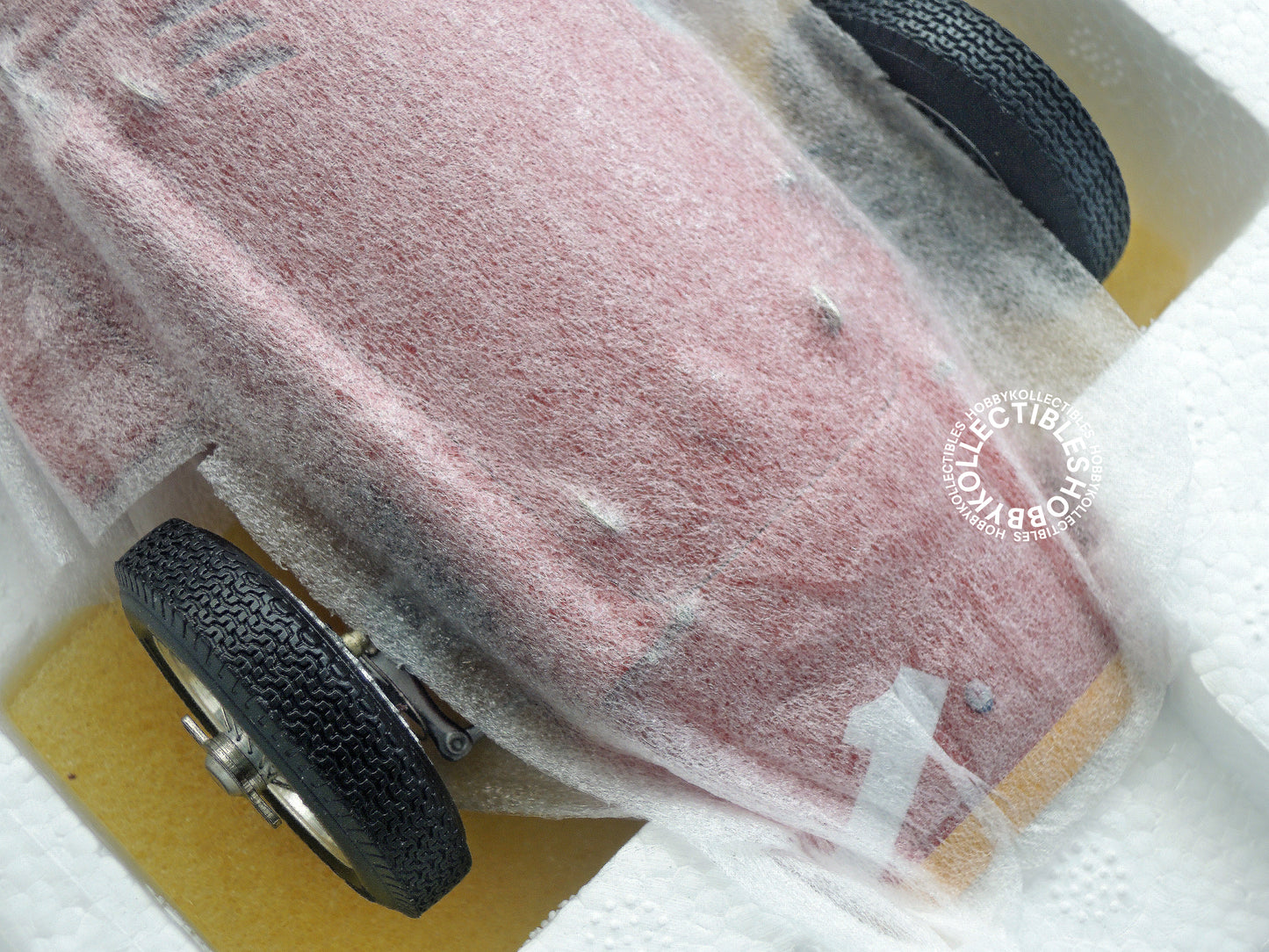 CMC 1/18 Maserati 250F M-064 Limited Ed. Diecast Model Car(Minor Issue)