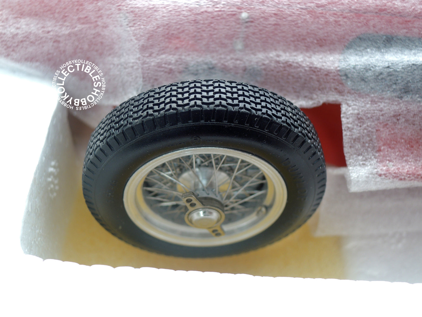 CMC 1/18 Maserati 250F M-064 Limited Ed. Diecast Model Car(Minor Issue)
