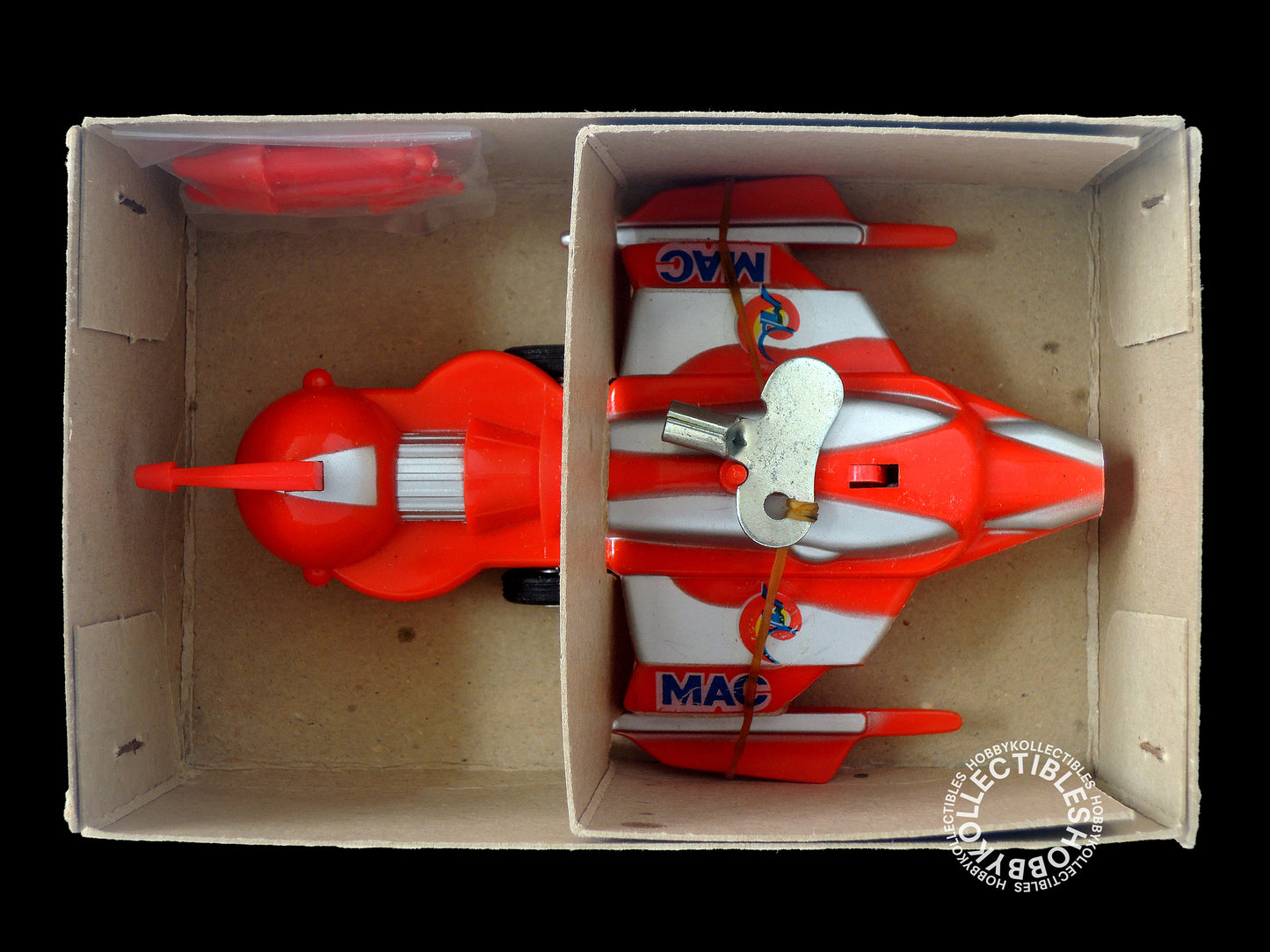 Bullmark Vintage Ultraman Leo Mckee Wind Up Plastic Fighter Toy