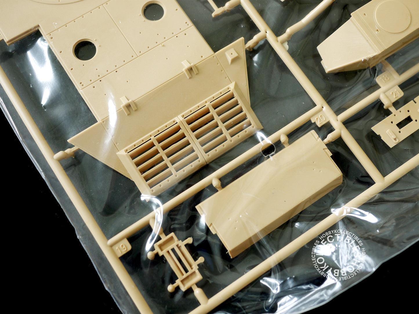 Das Werk 1/35 German Demolition Tank VK45.01 P Rammtiger Model Kit Amazing Hobby