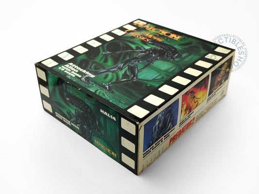 Halcyon Vintage 1/9 Attacking Alien Plastic Model Kit