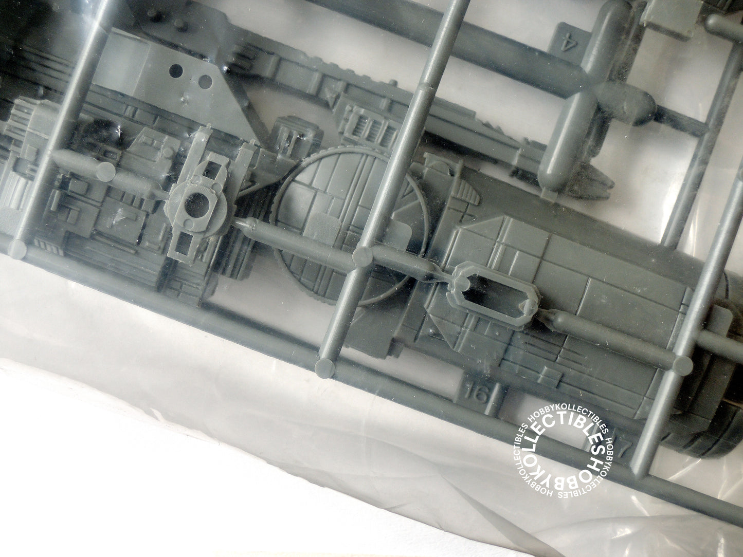 Halcyon Movie Classics Vintage Alien 3 1/2400 Sulaco Model Kit