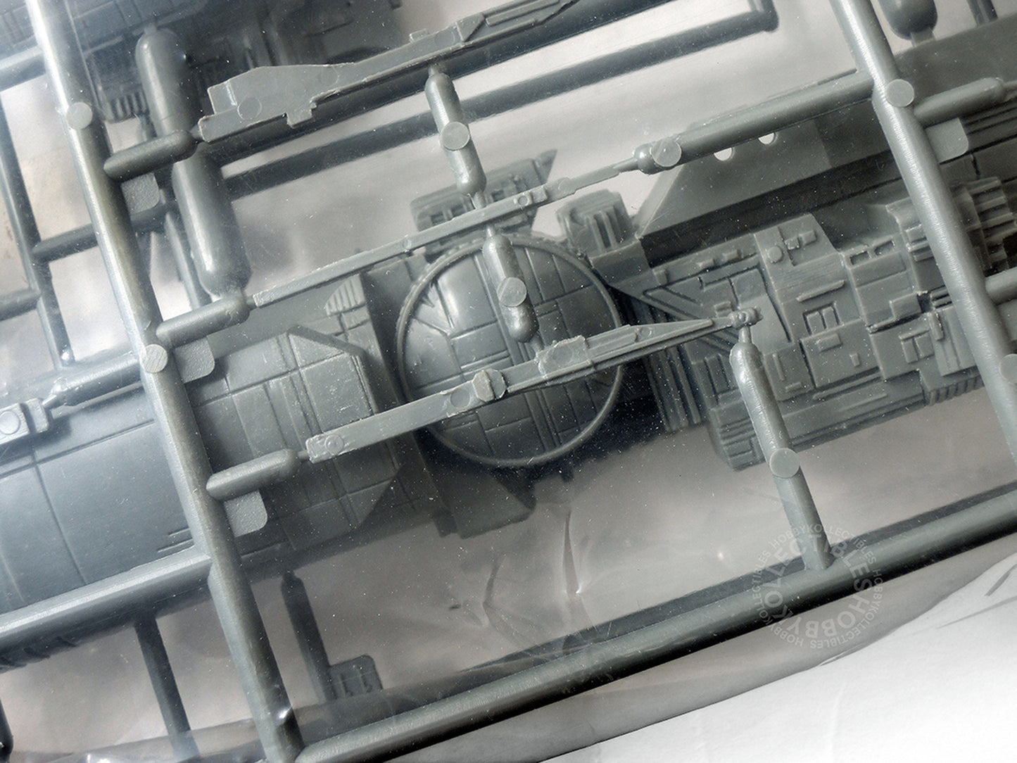 Halcyon Movie Classics Vintage Alien 3 1/2400 Sulaco Model Kit