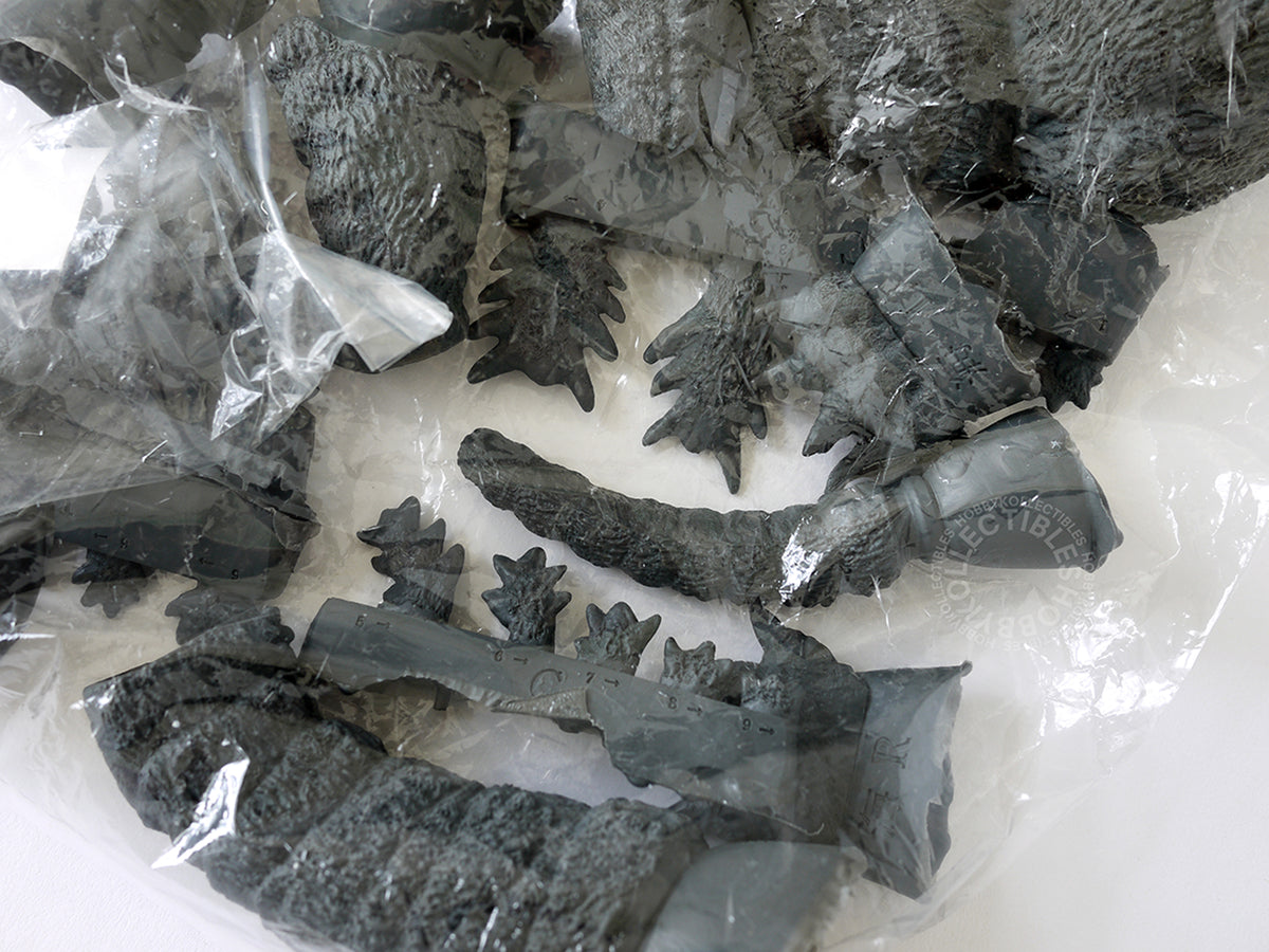 Kaiyodo 1/400 Godzilla "1991" Soft Vinyl Model Kit by Yuuji Sakai (This item can not ship to USA)