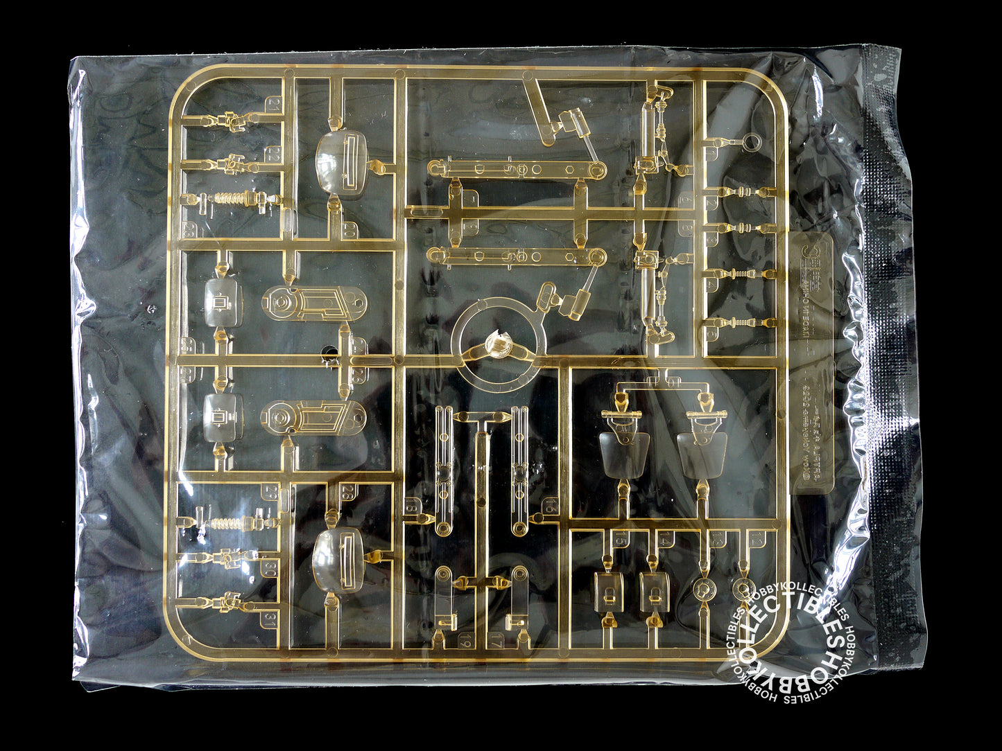 Kaiyodo Ma.K Mecha 1/35 Kuster Clear Limited Edition Model Kit