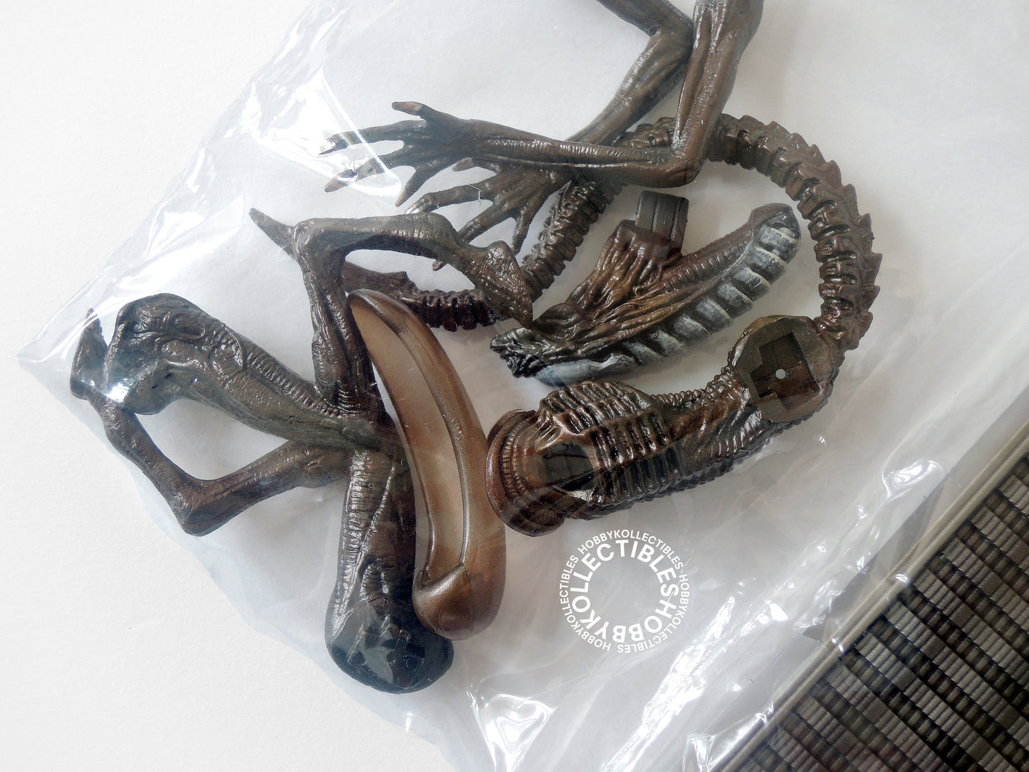 Lot of Konami SF Movie Alien Pre-colored Figure Toy Kit x 8 Box