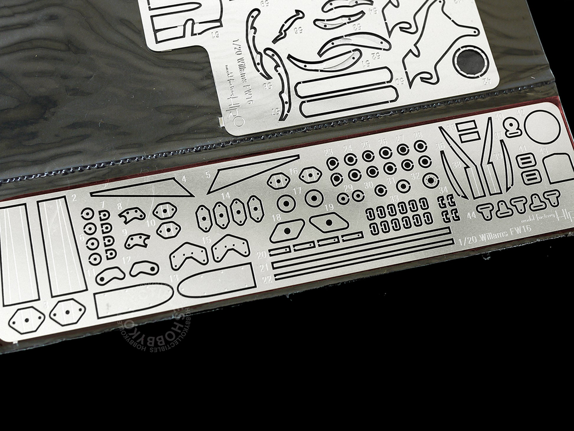 Close up for Model Factory Hiro MFH 1/20 scale FW16 Brazil GP full detail model Kit K-105 photo-etched parts bottom
