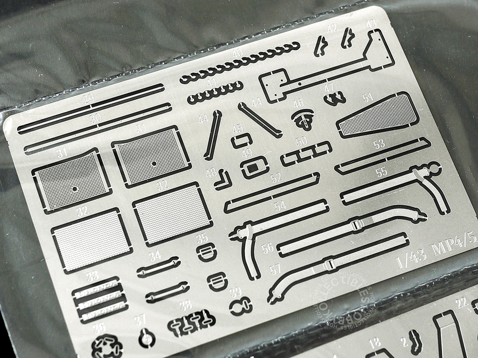 MFH Model Factory Hiro 1/43 scale McLaren MP4/5 photo etched parts_2 close up shot