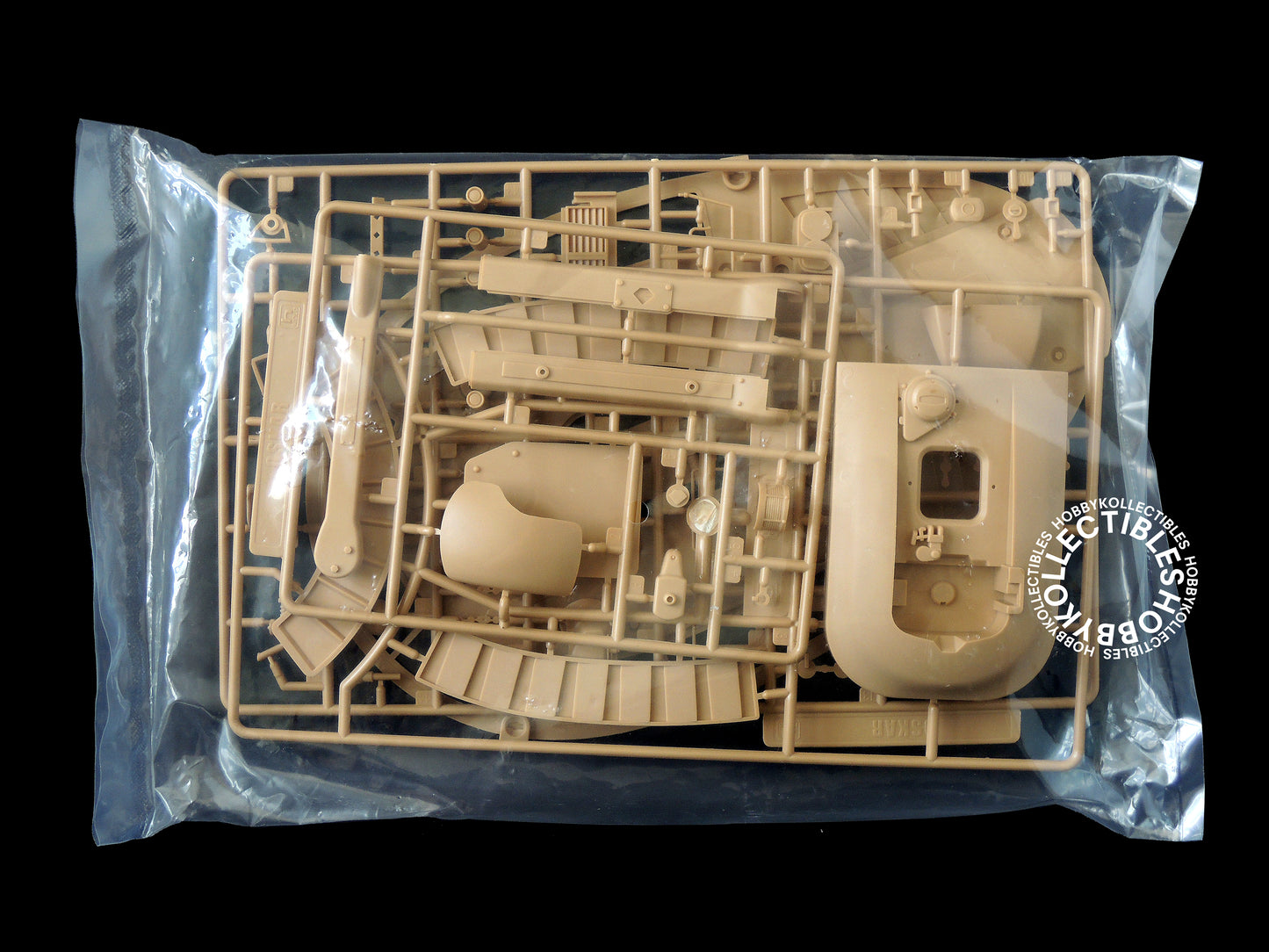 Ma.K Wave SF3D 1/20 Oskar 25mm Linear Gun Model Kit