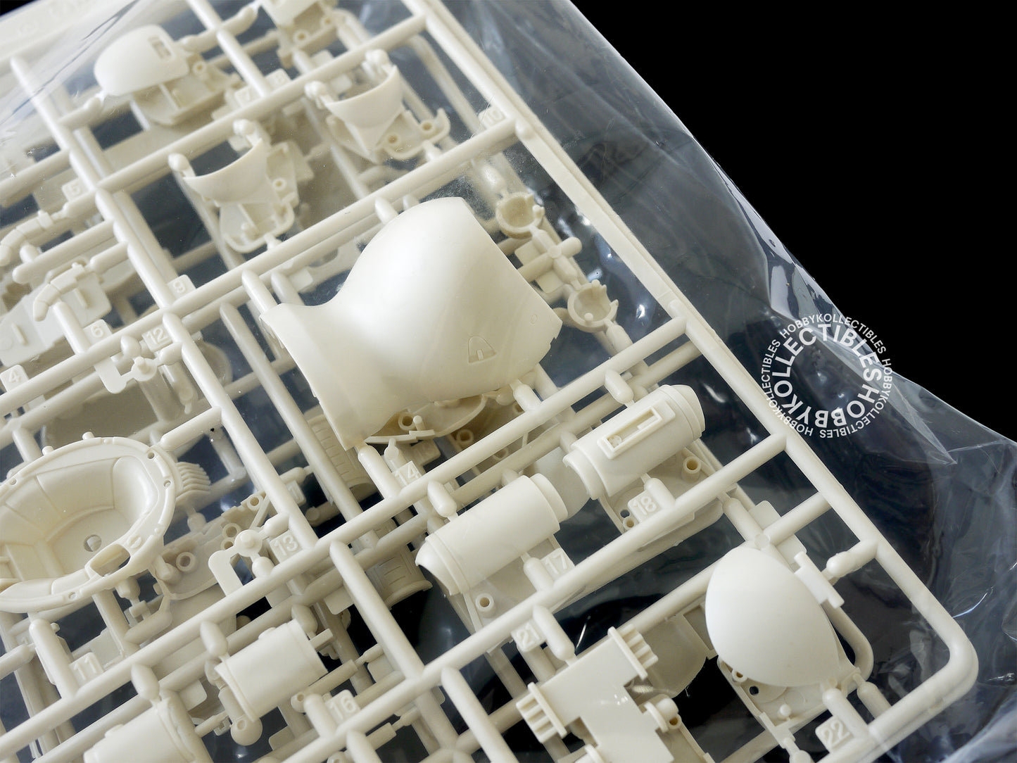 Ma.K Wave SF3D 1/20 Mecha SAFS Fire Ball/Snowman Model Kit