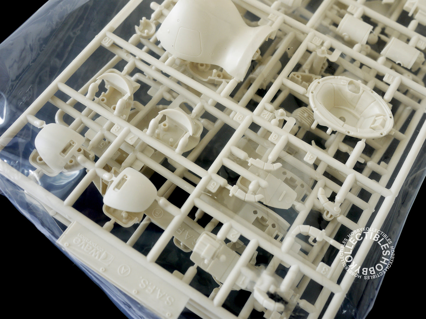 Ma.K Wave SF3D 1/20 Mecha SAFS Fire Ball/Snowman Model Kit