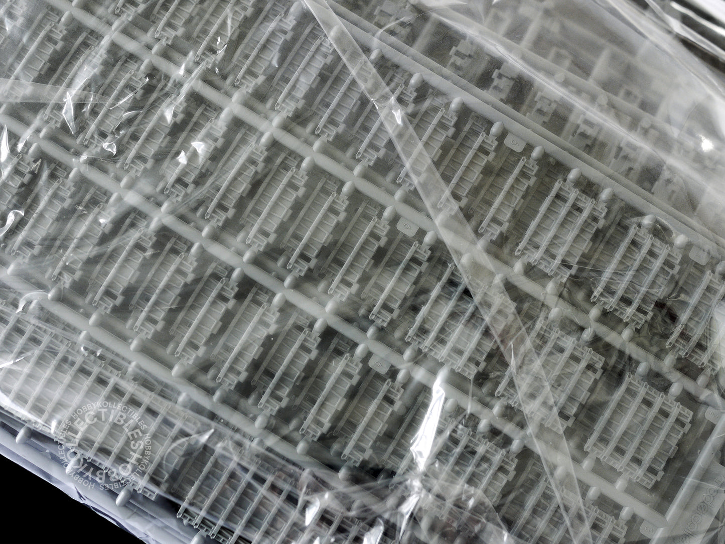 Modelcollect 1/35 Fist of War German E-100 Doppeladler Heavy Tank Model Kit