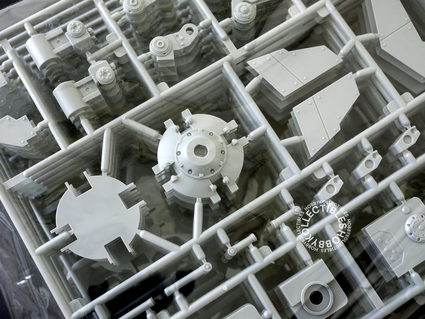 Modelcollect/Rocket Models 1/72 Fist of War German E-100 "Nothung" Model Kit